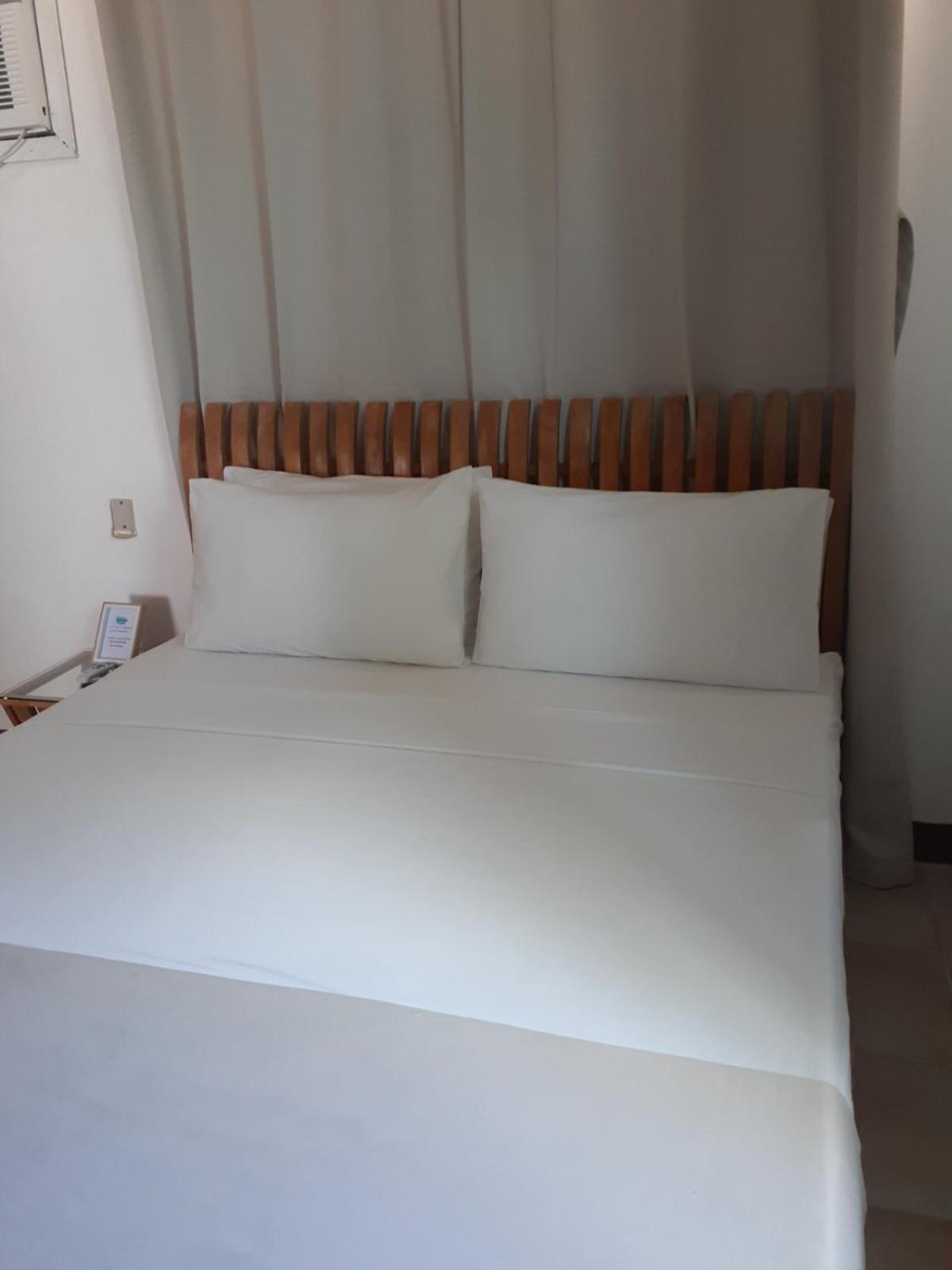 Bluewaves Beach House Balabag  Eksteriør bilde